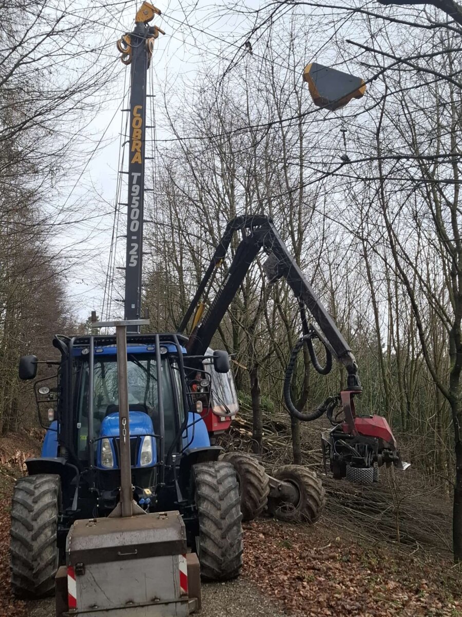 Traktor der Agrar & Forst Service TEUFL